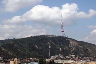 Дома для отпуска Mtatsminda Family Corner Тбилиси Дом для отпуска-47